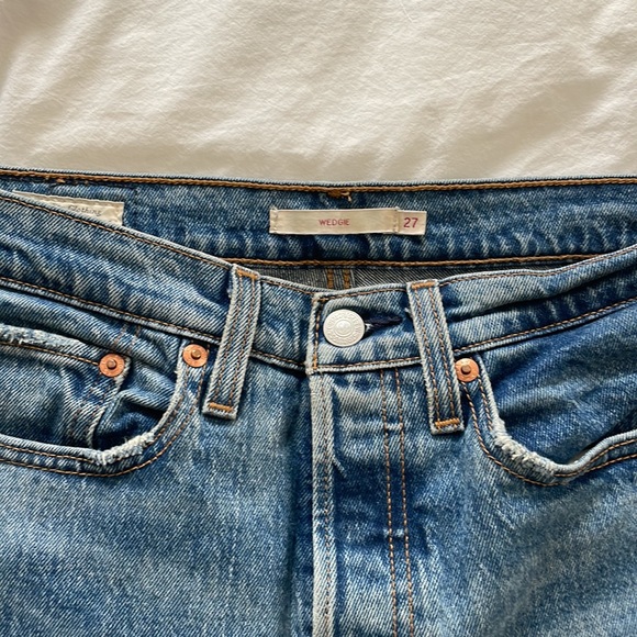 Levi wedgie jeans ankle cropped - Picture 2 of 3